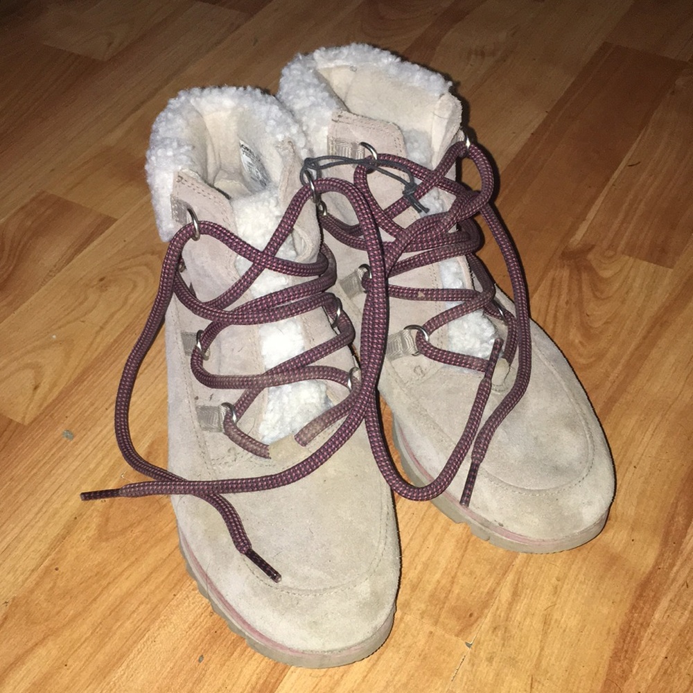Sorel Harlow boots